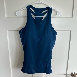 Lululemon top dot mesh back